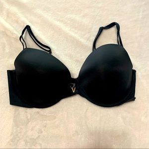 Victoria’s Secret Bra!🖤
